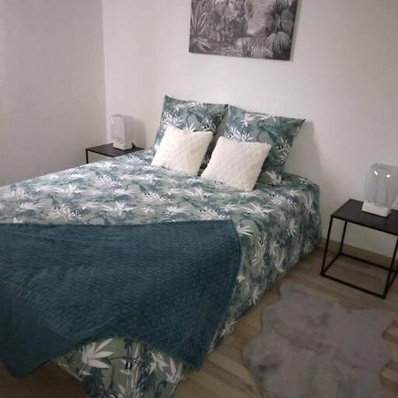 Appartement Cosy Avec Terrasse Vaux-Sur-Seine Extérieur photo