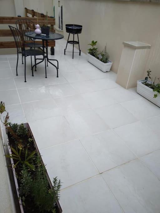Appartement Cosy Avec Terrasse Vaux-Sur-Seine Extérieur photo